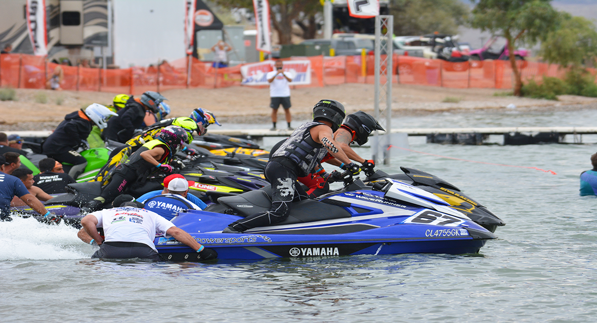 yamaha-waverunners-2022-racing-pro-finals-world-championship-racing-line.png