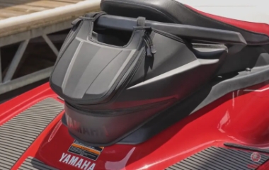 /globalassets/z-old/_waverunners/subpages/video-gallery/yamaha-waverunners-2021-ex-stern-storage-video.jpg